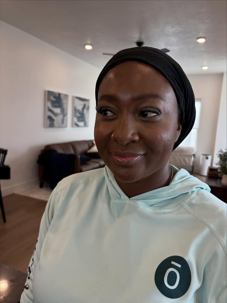 Glowing deep-skin makeup with bronzed highlight and glossy lip by MakeupByGen